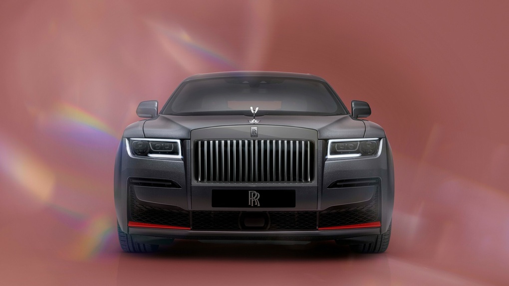 Rolls-Royce ra mắt phiên bản Ghost Prism kỷ niệm 120 năm thành lập hãng - 1