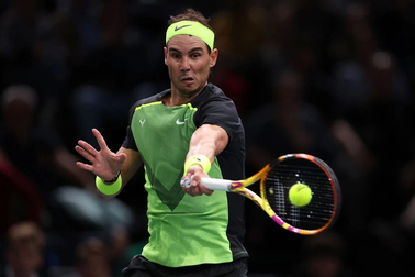Nadal, Medvedev thua sốc ở trận ra quân tại Paris Masters