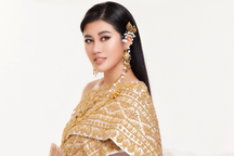 Emily Hồng Nhung quyến rũ trong bộ ảnh mang phong cách Nữ thần Songkran