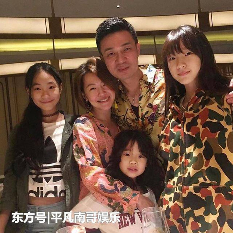 Hôn nhân trắc trở của nữ MC xứ Đài khuyên chị em Đừng chọn chồng tùy tiện - 7