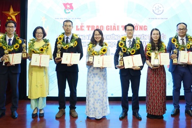 10 tài năng khoa học công nghệ trẻ được trao giải Quả Cầu Vàng 2019