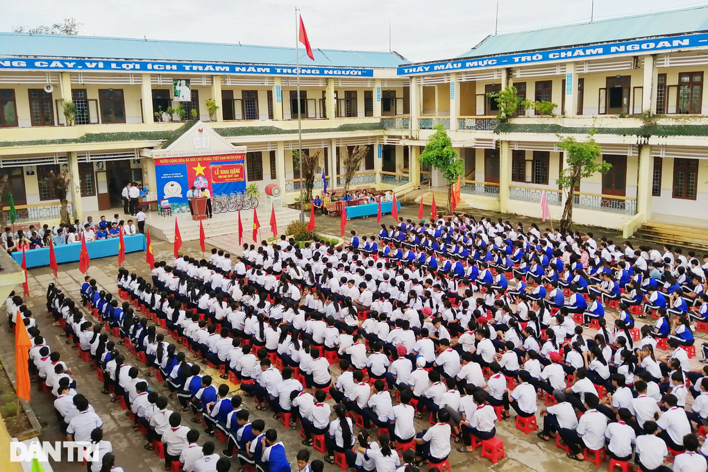 Học sinh Bạc Liêu, Sóc Trăng tựu trường sớm nhất ngày 29/8 - 1 Học sinh Bạc Liêu, Sóc Trăng tựu trường sớm nhất ngày 29/8 - 1