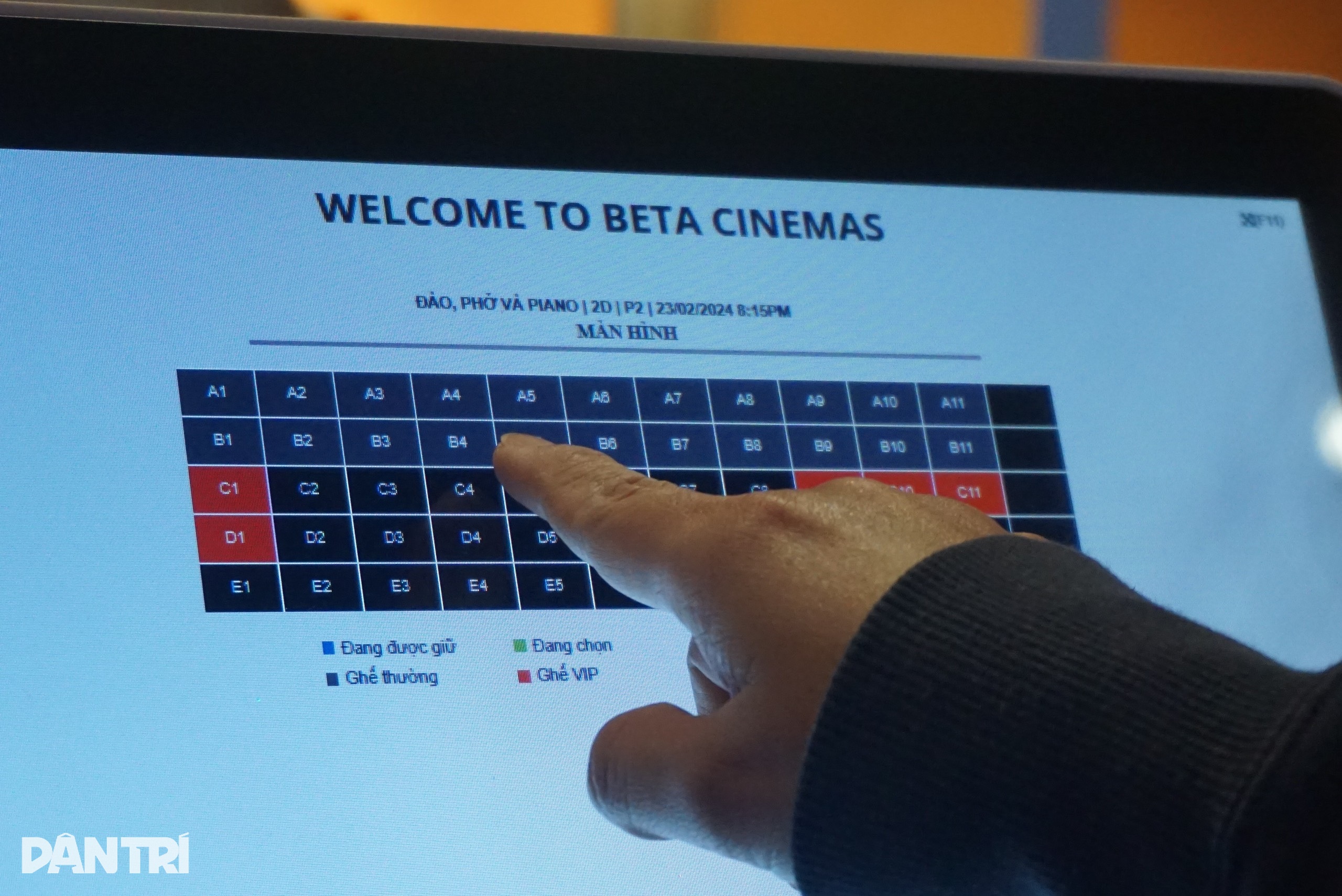 הקרנת  Đào, phở và piano chiếu ở TPHCM: Rạp kín ghế, web đặt vé sập do quá tải - 3