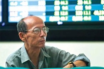 Cổ đông bị “ngâm” cổ tức