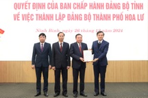 Thành lập Đảng bộ thành phố Hoa Lư, chỉ định bí thư thành ủy