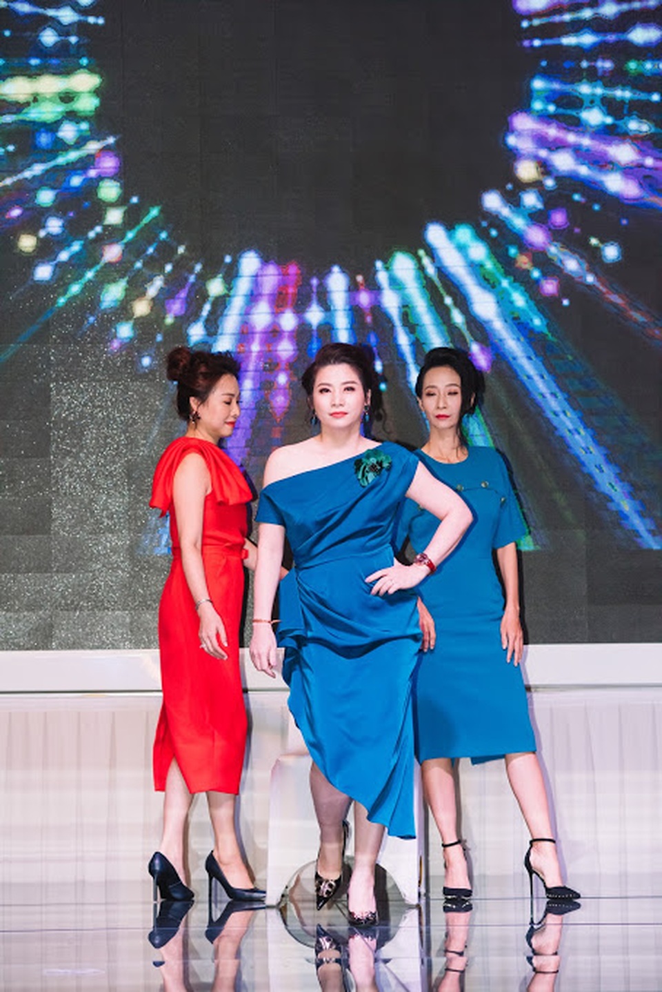 Diễn viên Trúc Thy tự tin trên sàn catwalk - 6 Diễn viên Trúc Thy tự tin trên sàn catwalk - 6