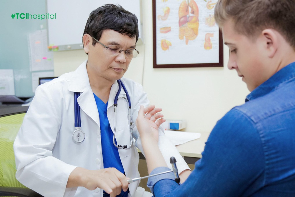 Giải khát quá đà bằng bia rượu trong mùa hè, gan dễ nhận trái đắng - 3 Giải khát quá đà bằng bia rượu trong mùa hè, gan dễ nhận trái đắng - 3