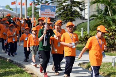 Rèn luyện tính tự lập và tinh thần thể thao từ trại hè