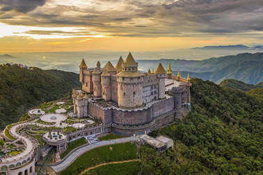 Mở NCB iziMobile, khám phá đa trải nghiệm tại Sun World Ba Na Hills