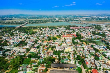 Người dân TP Quảng Ngãi không được ra khỏi nhà sau 21h