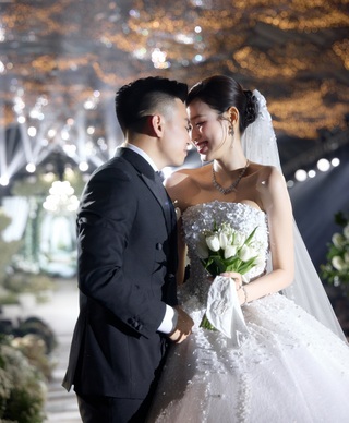 Lễ cưới Đỗ Thị Hà: Không gian 2.300m2, khoảnh khắc tình tứ gây chú ý - 9