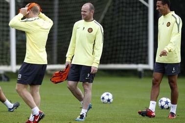 HLV Ferguson sẵn sàng để Rooney ra sân gặp Rangers