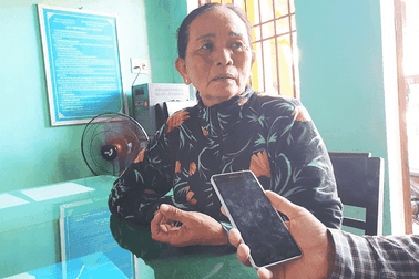 Nữ tiểu thương vung tay đòi đánh khách Tây bị đình chỉ buôn bán