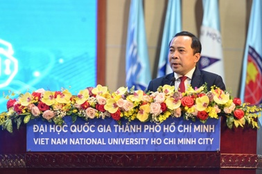 Giám đốc Đại học Quốc gia kể chuyện từng làm nhân viên phòng máy
