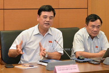 Chuyển cấp giấy phép lái xe sang Bộ Công an liệu có làm phình bộ máy?