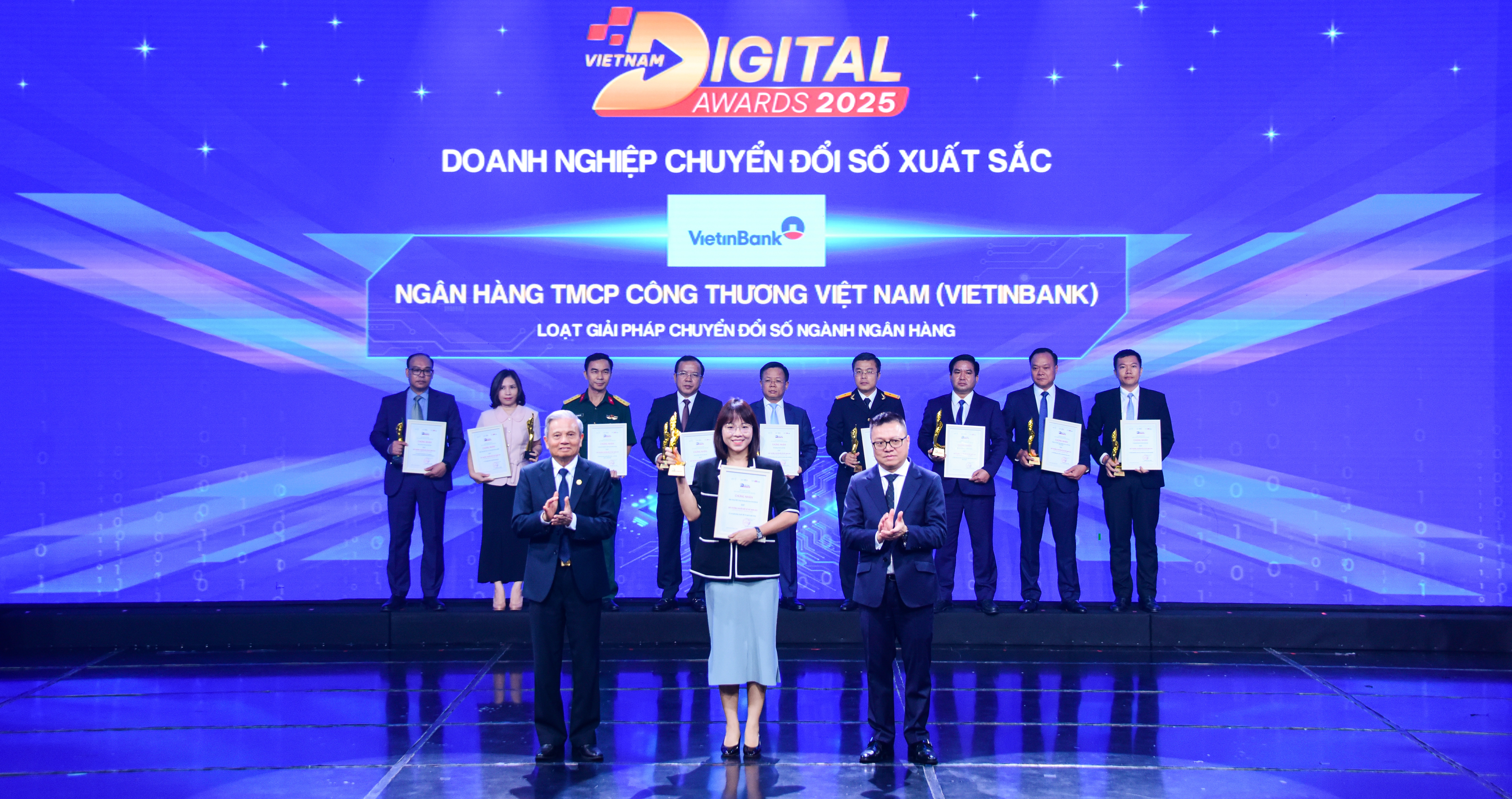 VietinBank nhận giải “Doanh nghiệp chuyển đổi số xuất sắc 2025” của VDCA - 1
