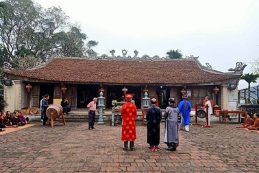 Sắc phong bị rao bán ở Trung Quốc: Cả làng "mất ăn mất ngủ" vì vụ trộm