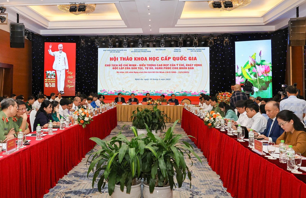 Tư tưởng, đạo đức, phong cách Hồ Chí Minh là di sản vô giá - 1 Tư tưởng, đạo đức, phong cách Hồ Chí Minh là di sản vô giá