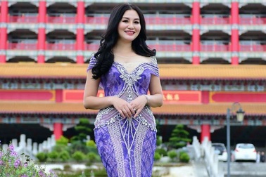 Huyền Nhung xuất sắc giành 2 giải Hoa hậu