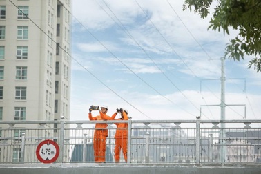 EVNHANOI tổ chức lại mô hình công ty điện lực theo đơn vị hành chính mới