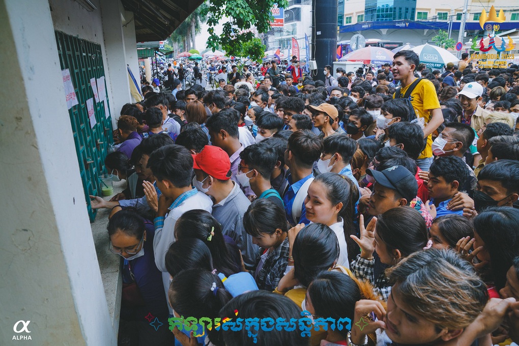Cơn sốt vé SEA Games chưa từng có ở Campuchia - 2 Cơn sốt vé SEA Games chưa từng có ở Campuchia - 2