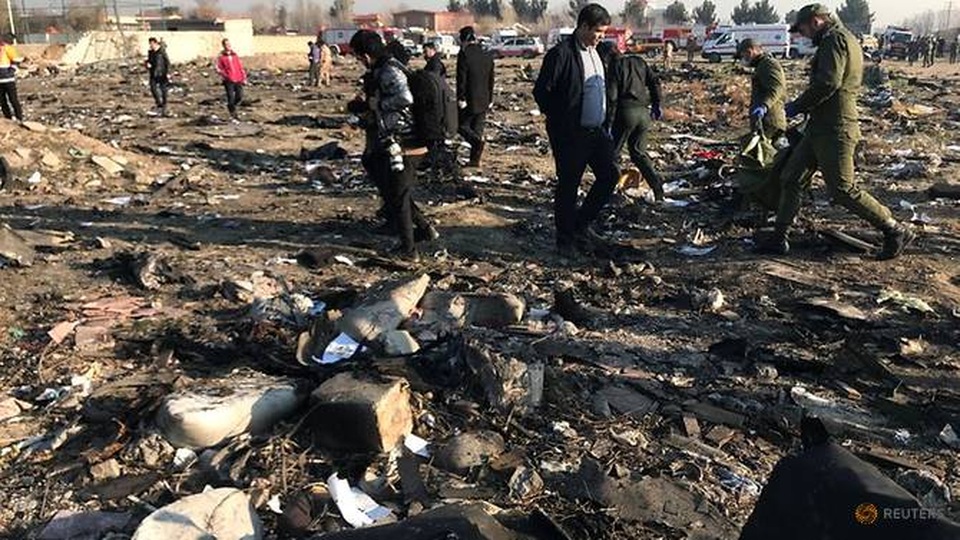 Máy bay rơi ở Iran làm 176 người chết mới được bảo dưỡng 2 ngày trước - 1 Máy bay rơi ở Iran làm 176 người chết mới được bảo dưỡng 2 ngày trước - 1