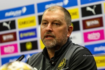 Sáng tỏ thông tin HLV Malaysia từ chức trước trận gặp tuyển Việt Nam