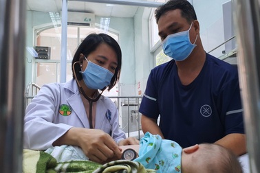 TPHCM: Gia tăng trẻ mắc ho gà, tất cả mẹ bệnh nhân có chung 1 tình trạng