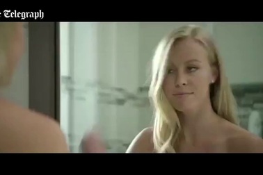 Đánh răng chỉ mất 10 giây với chiếc bàn chải đánh răng tự động 100%