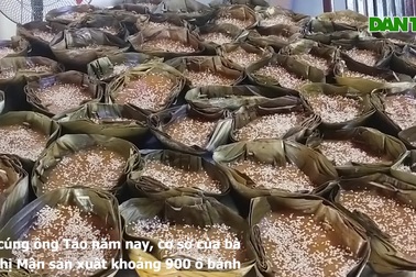 Lò bánh tổ hơn trăm tuổi tất bật sản xuất "sản vật" cúng Tết ông Táo