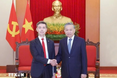 Tổng Bí thư đề nghị Việt Nam và EU cùng tạo thuận lợi về thị thực