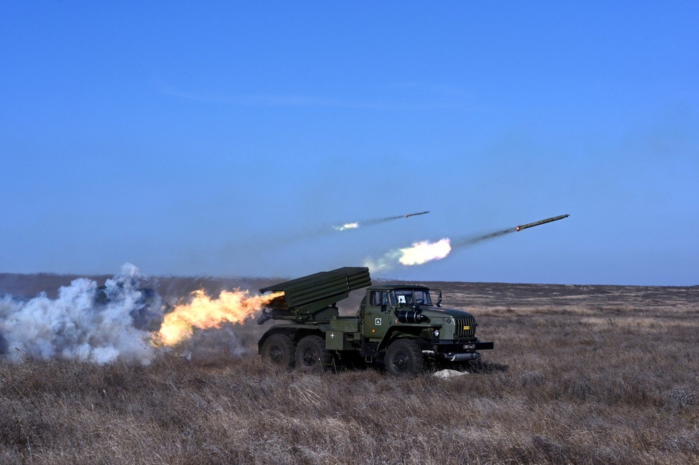 Nga phản kích, phá hủy các khẩu đội pháo binh Ukraine tại Donetsk - 1 Nga phản kích, phá hủy các khẩu đội pháo binh Ukraine tại Donetsk - 1