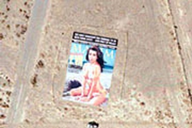 Ngắm người mẫu trên tạp chí Maxim từ không trung 