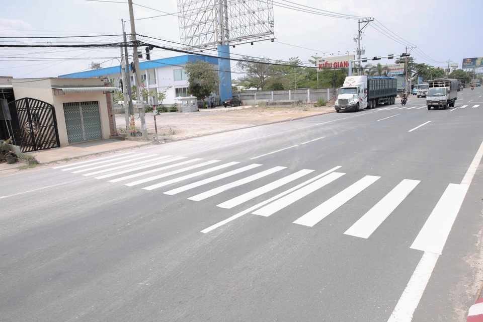 Chung sức vì an toàn giao thông vùng kinh tế trọng điểm phía Nam - 3 Chung sức vì an toàn giao thông vùng kinh tế trọng điểm phía Nam - 3