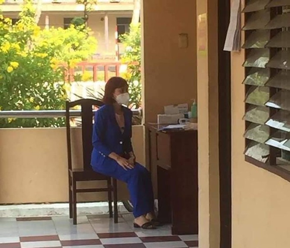 Cách ly thêm người thân cô gái livestream lách luật khai báo y tế - 1 Cách ly thêm người thân cô gái livestream lách luật khai báo y tế - 1