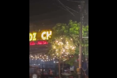 Clip chém nhau loạn xạ tại quán nhậu