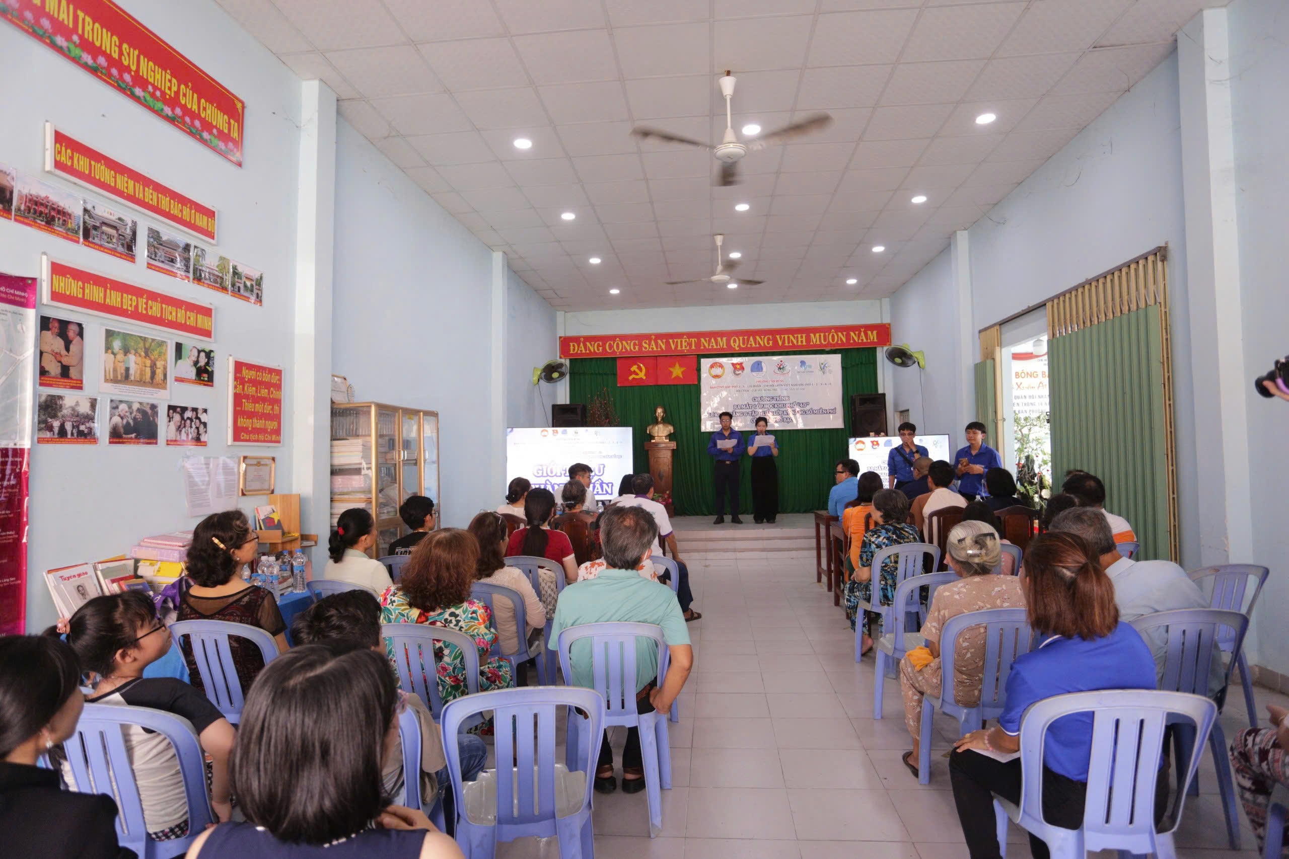 Lớp học “Công dân số bạc” độc đáo: U80 tự tin lướt mạng, thoát bẫy lừa đảo - 9 Lớp học “Công dân số bạc” độc đáo: U80 tự tin lướt mạng, thoát bẫy lừa đảo - 9