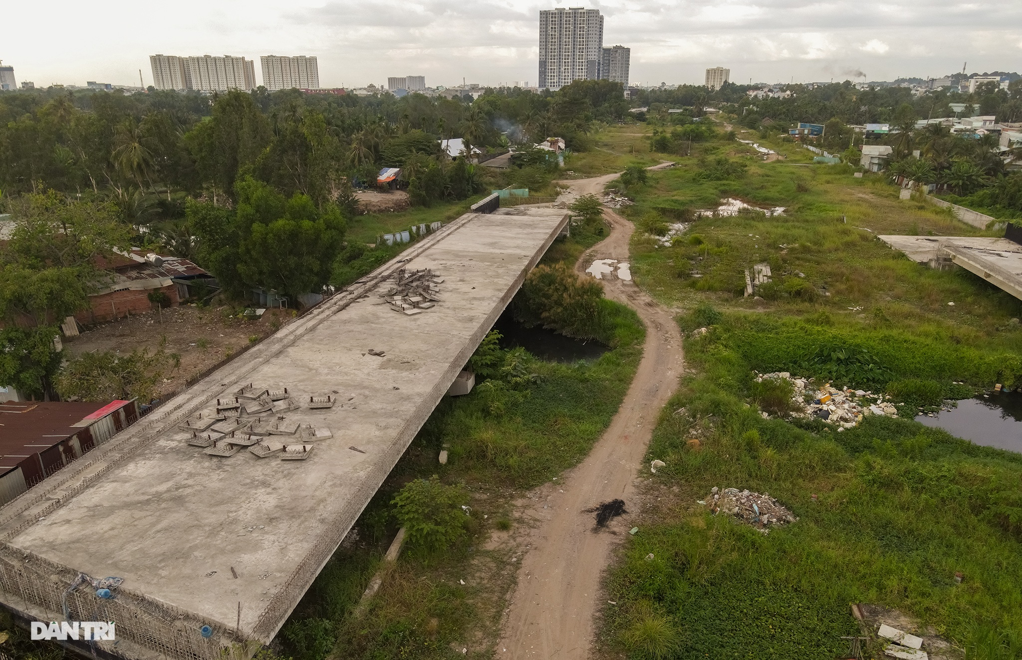 Vành đai 2 TPHCM: Sau 5 năm động thổ không xây xong 3km đường - 15 Vành đai 2 TPHCM: Sau 5 năm động thổ không xây xong 3km đường - 15