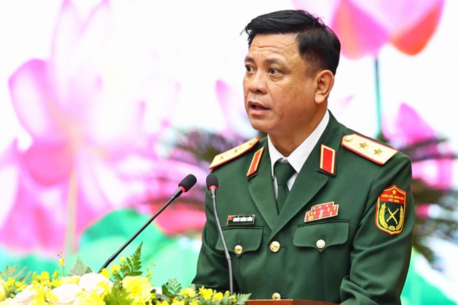 Thủ tướng bổ nhiệm Tư lệnh Quân khu 7 làm Thứ trưởng Bộ Quốc phòng - 1