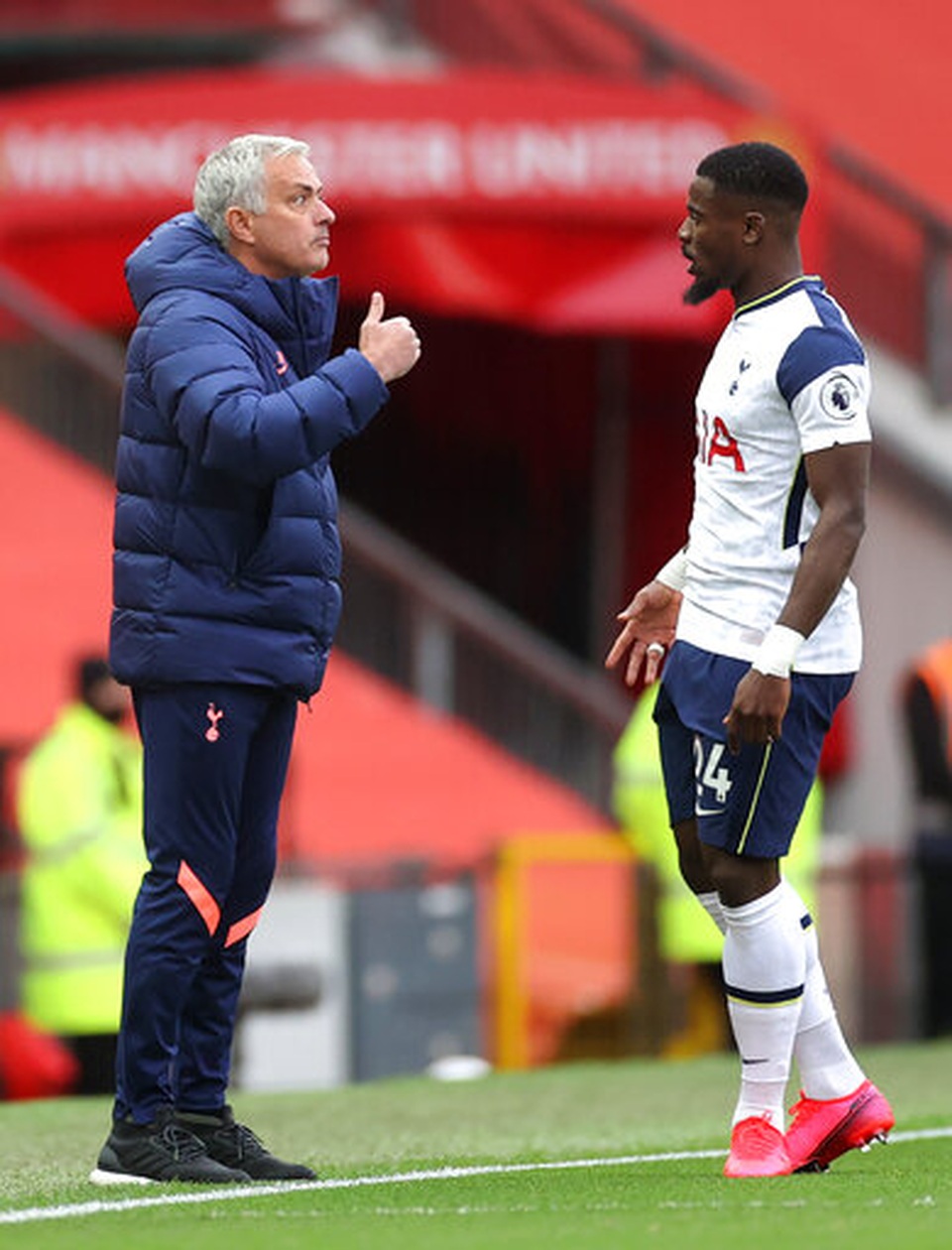 Man Utd 1-6 Tottenham: Địa chấn ở Old Trafford - 15 Man Utd 1-6 Tottenham: Địa chấn ở Old Trafford - 15