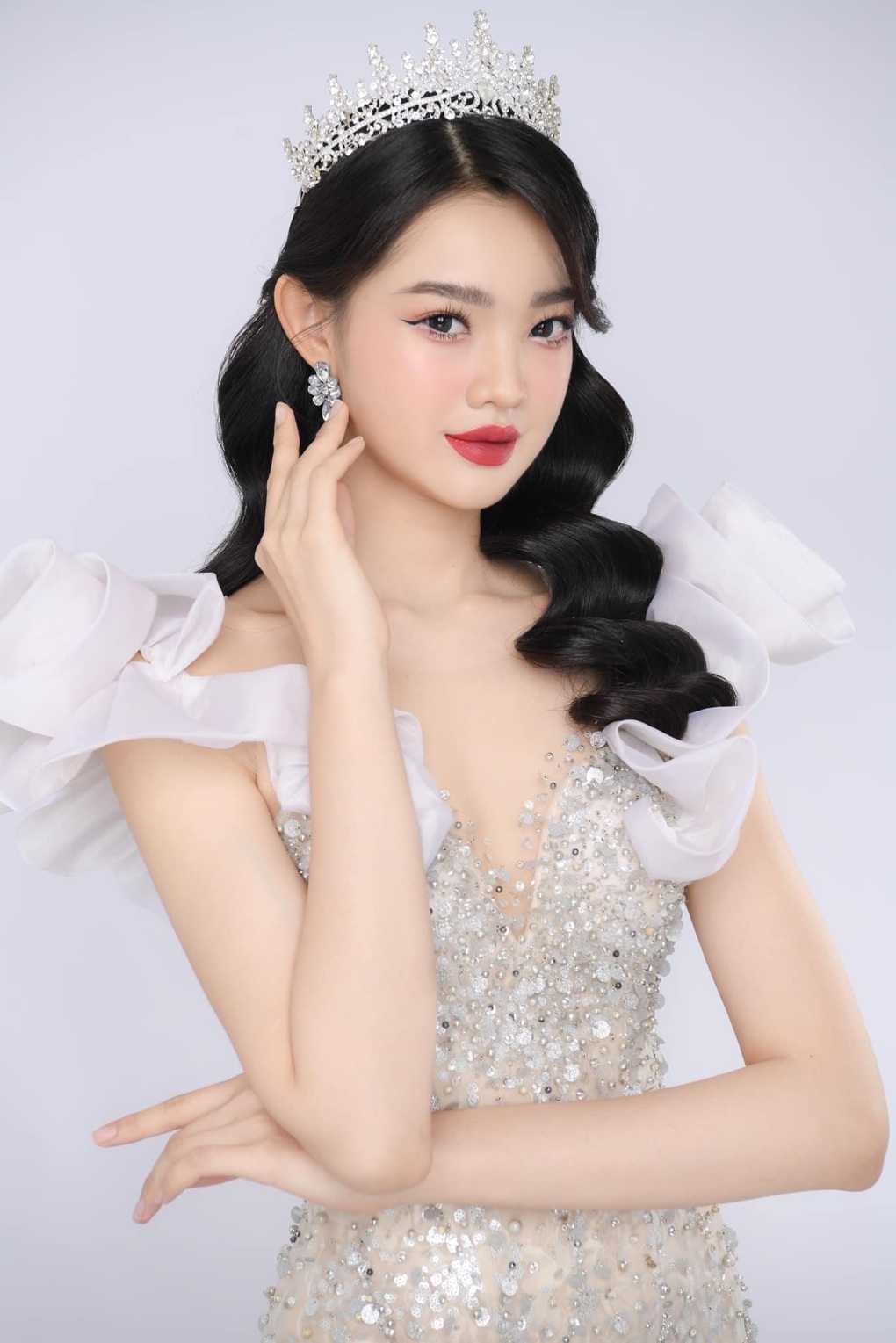 Hai nữ sinh Đại học Công nghiệp TPHCM vào chung khảo Hoa hậu Việt Nam - 2 Hai nữ sinh Đại học Công nghiệp TPHCM vào chung khảo Hoa hậu Việt Nam - 2