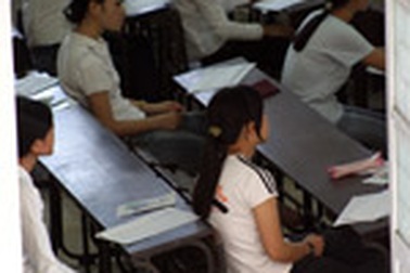 Thí sinh lo lắng vì những mốc lịch sử khác nhau