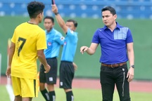 Vòng 1 V-League 2021: HLV Kiatisuk đối đầu ngôi sao Daisuke Matsui
