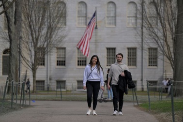 Mỹ cân nhắc siết thời hạn thị thực với sinh viên quốc tế