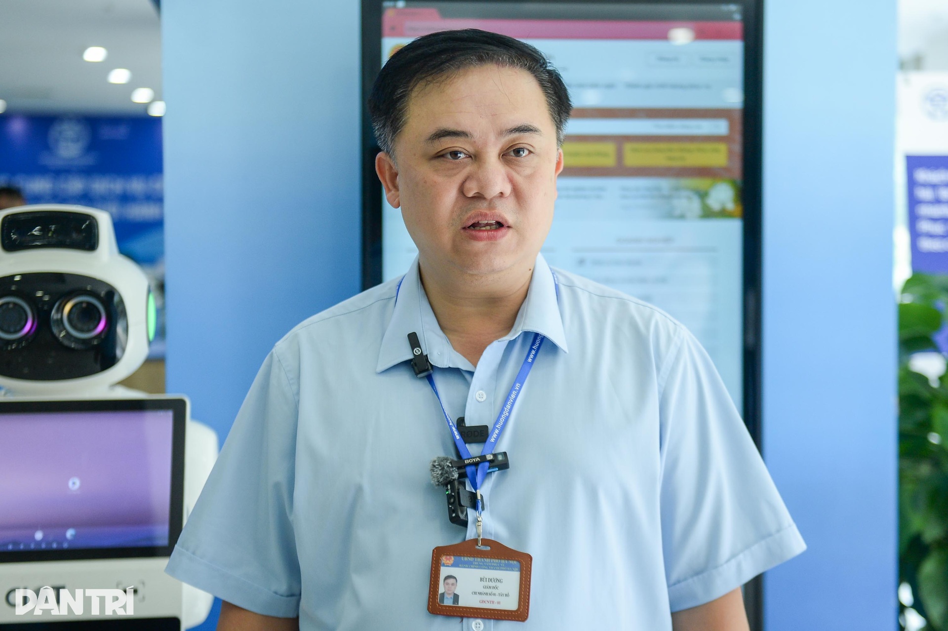 Người dân ngỡ ngàng khi được ăn uống miễn phí lúc chờ làm thủ tục ở Hà Nội - 9 Người dân ngỡ ngàng khi được ăn uống miễn phí lúc chờ làm thủ tục ở Hà Nội - 9