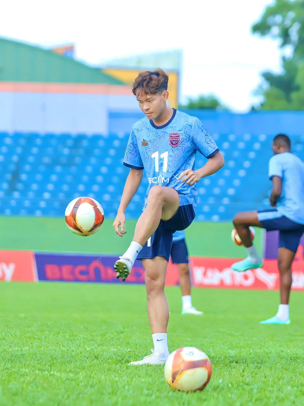 Cầu thủ U23 Việt Nam duy nhất có vợ, được định giá gần 3,4 tỷ đồng - 2 Cầu thủ U23 Việt Nam duy nhất có vợ, được định giá gần 3,4 tỷ đồng - 2