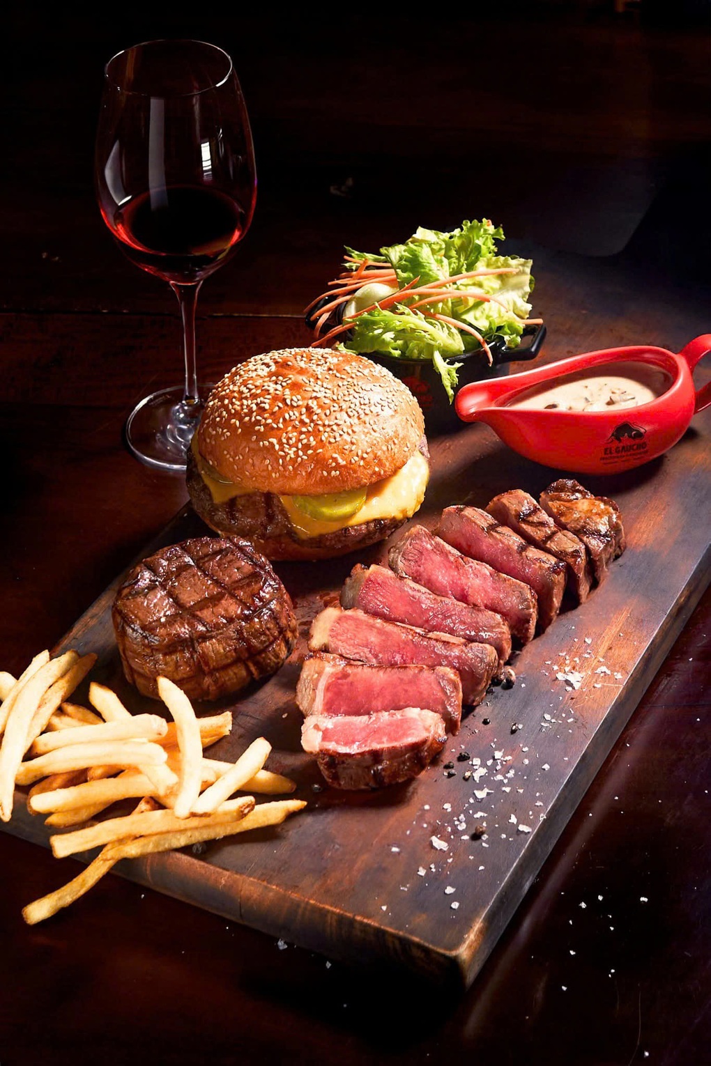 Top 5 quán đồ Âu ngon, thu hút thực khách khu vực Hoàn Kiếm - 8 Top 5 quán đồ Âu ngon, thu hút thực khách khu vực Hoàn Kiếm - 8