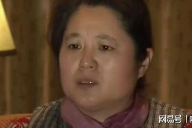 Trung Quốc: Mẹ phát hiện con trai "đã chết" hóa ra bị họ hàng bắt cóc suốt 17 năm