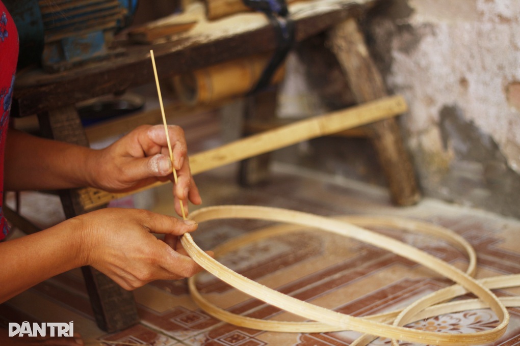 Làng xây nhà cho chim, xuất 3000 cái/ngày, thợ làm không hết việc - 8 Làng xây nhà cho chim, xuất 3000 cái/ngày, thợ làm không hết việc - 8