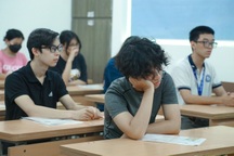 Vụ phát tán đề thi môn toán: Xử lý thí sinh mang điện thoại vào phòng thi